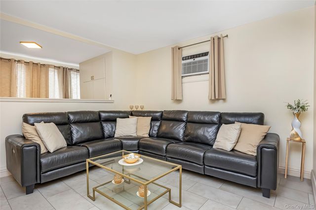 5918 60th Street, Maspeth, NY 11378