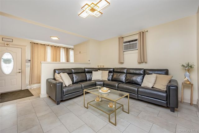 5918 60th Street, Maspeth, NY 11378