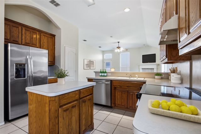 8377 Edgepoint Trail, Fort Worth, TX 76053