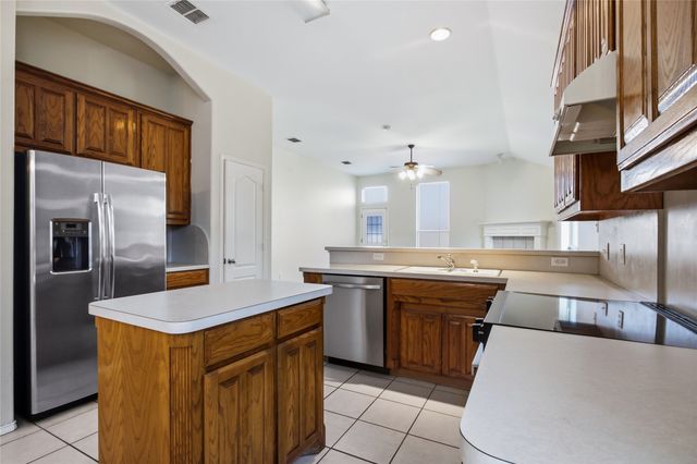 8377 Edgepoint Trail, Fort Worth, TX 76053