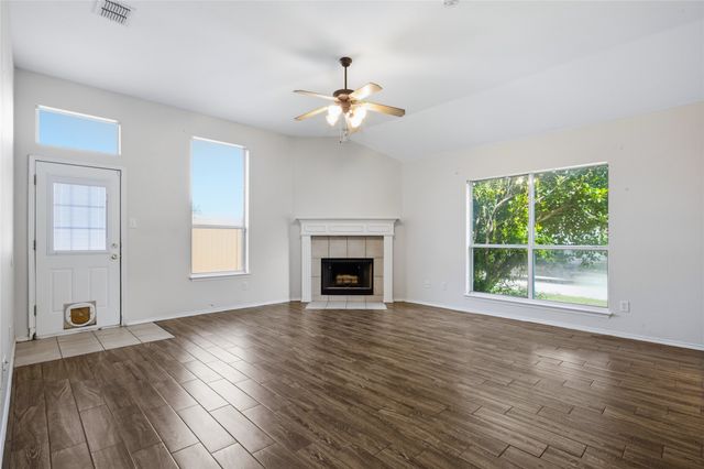 8377 Edgepoint Trail, Fort Worth, TX 76053