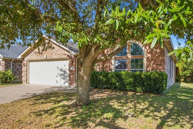 8377 Edgepoint Trail, Fort Worth, TX 76053