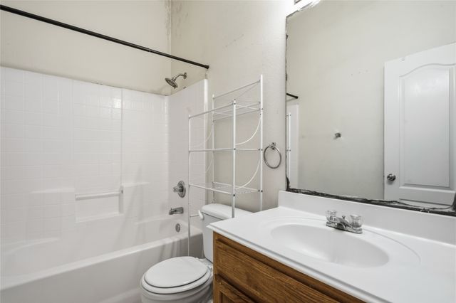 8377 Edgepoint Trail, Fort Worth, TX 76053