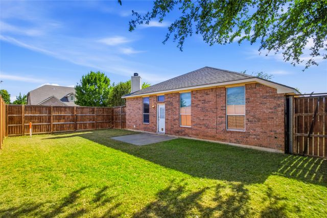 8377 Edgepoint Trail, Fort Worth, TX 76053