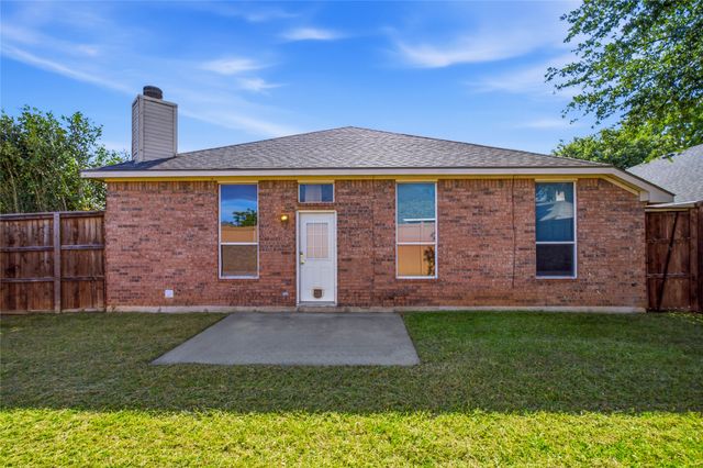 8377 Edgepoint Trail, Fort Worth, TX 76053