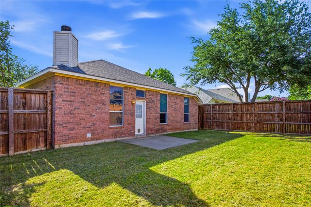 8377 Edgepoint Trail, Fort Worth, TX 76053