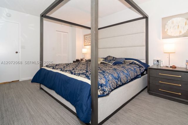 2333 Brickell Ave 2212, Miami, FL 33129