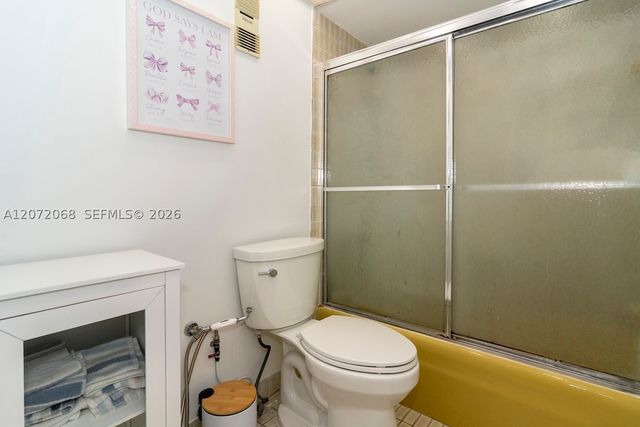 2333 Brickell Ave 2212, Miami, FL 33129