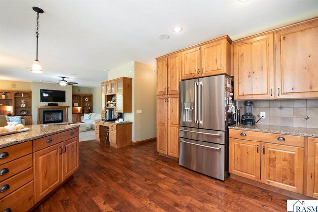 204 Woodhill Court, Mankato, MN 56001