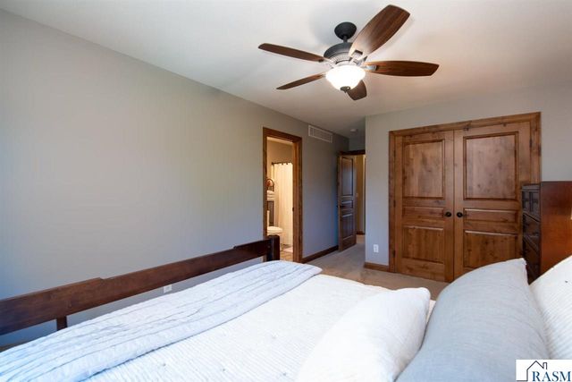 204 Woodhill Court, Mankato, MN 56001