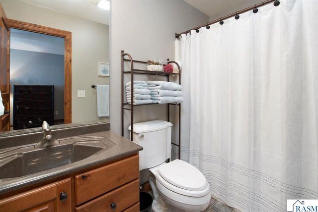 204 Woodhill Court, Mankato, MN 56001