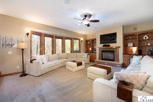 204 Woodhill Court, Mankato, MN 56001