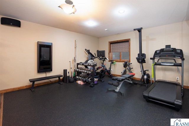 204 Woodhill Court, Mankato, MN 56001