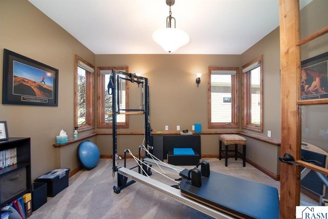 204 Woodhill Court, Mankato, MN 56001