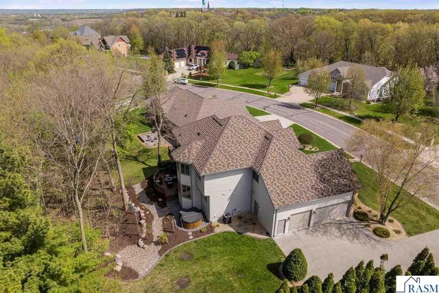204 Woodhill Court, Mankato, MN 56001