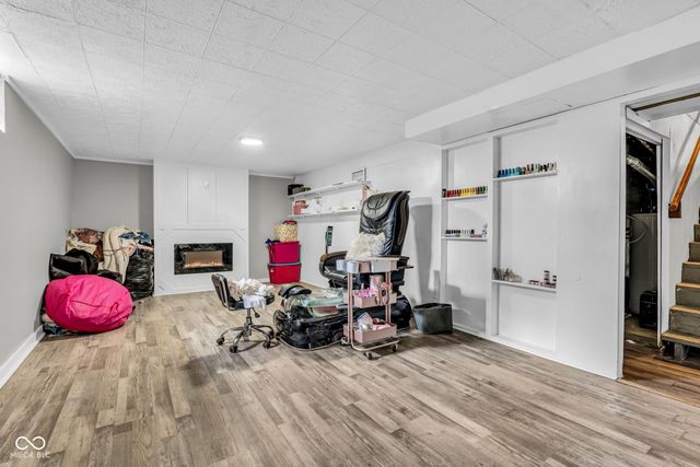 1607 Elmhurst Drive, Indianapolis, IN 46219