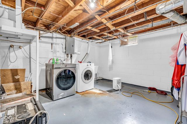 1607 Elmhurst Drive, Indianapolis, IN 46219