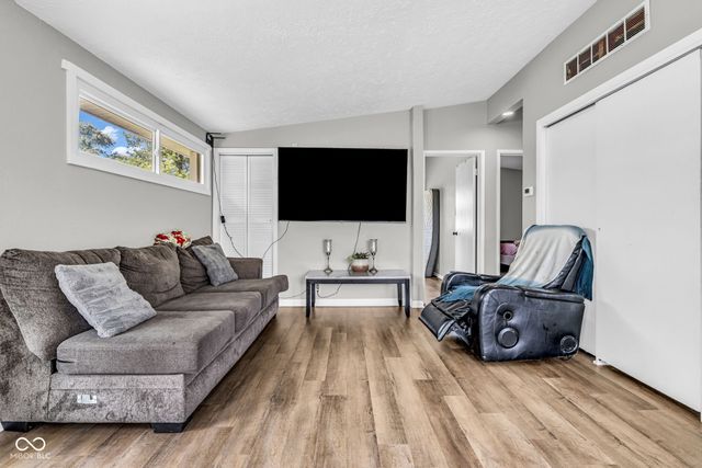 1607 Elmhurst Drive, Indianapolis, IN 46219