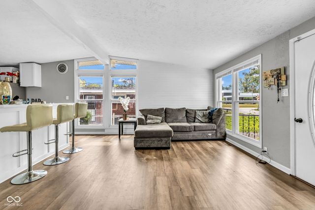 1607 Elmhurst Drive, Indianapolis, IN 46219