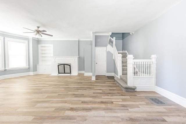 1310 E 72nd Street, Chicago, IL 60619