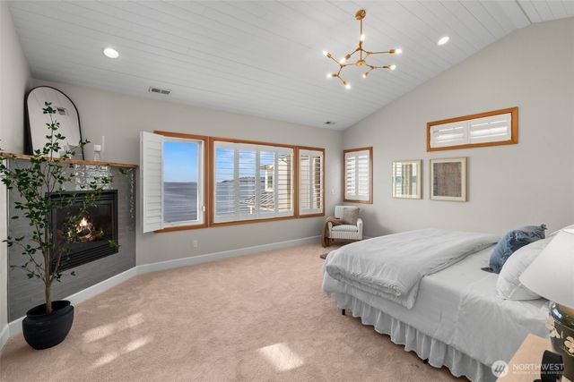 9 SW Three Tree Point Lane, Burien, WA 98166