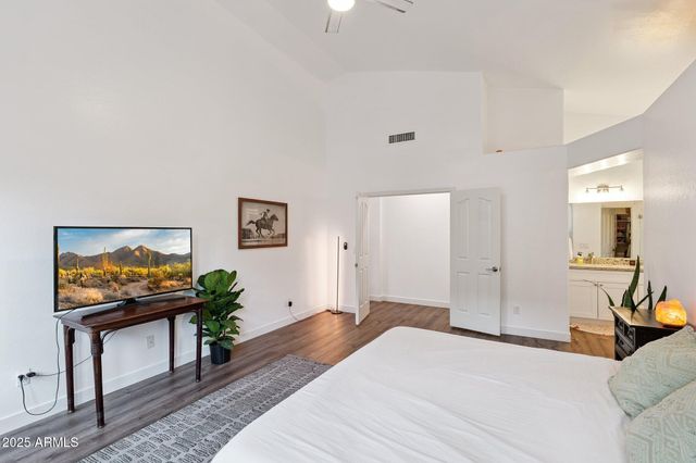 15608 S 7TH Street, Phoenix, AZ 85048