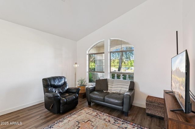 15608 S 7TH Street, Phoenix, AZ 85048