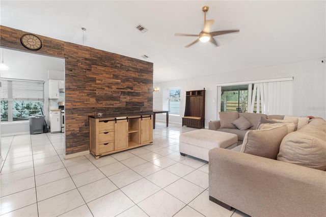 110 BAYWEST DRIVE, Orlando, FL 32835