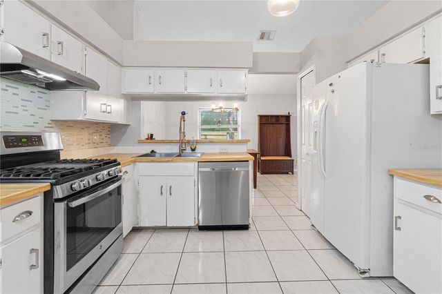 110 BAYWEST DRIVE, Orlando, FL 32835