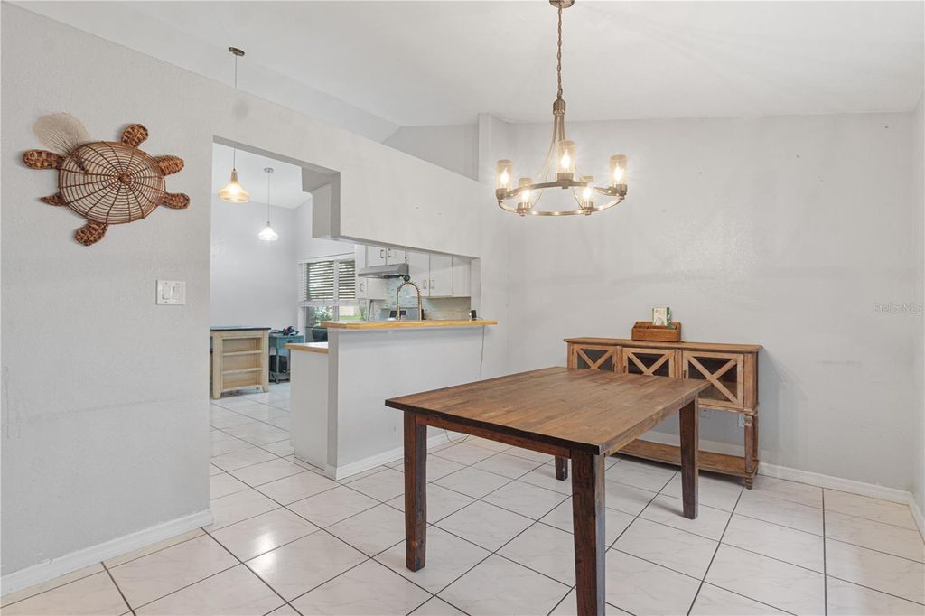 Image 11 of property listing at 110 BAYWEST DRIVE, Orlando, FL 32835