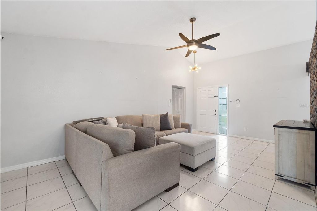 Image 12 of property listing at 110 BAYWEST DRIVE, Orlando, FL 32835