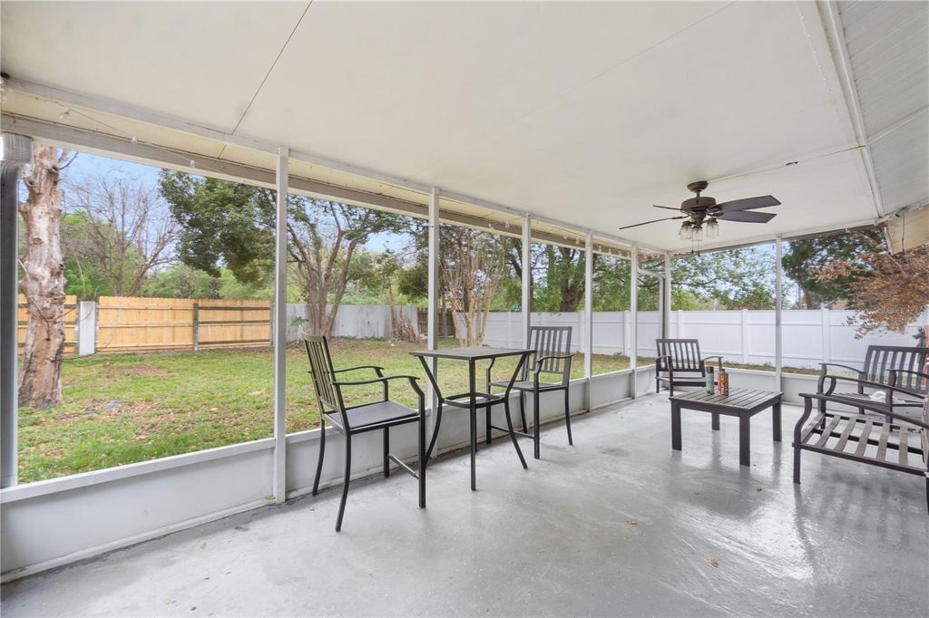 Image 25 of property listing at 110 BAYWEST DRIVE, Orlando, FL 32835