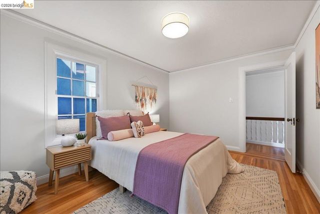 35 Ross Cir, Oakland, CA 94618