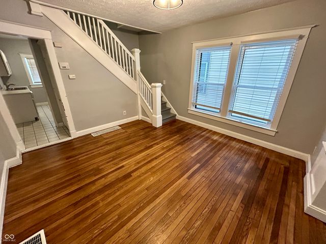 2821 N New Jersey Street, Indianapolis, IN 46205