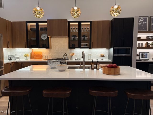 9041 Riverwood Drive, North Ridgeville, OH 44039