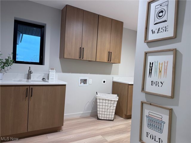 9041 Riverwood Drive, North Ridgeville, OH 44039