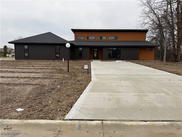 9041 Riverwood Drive, North Ridgeville, OH 44039