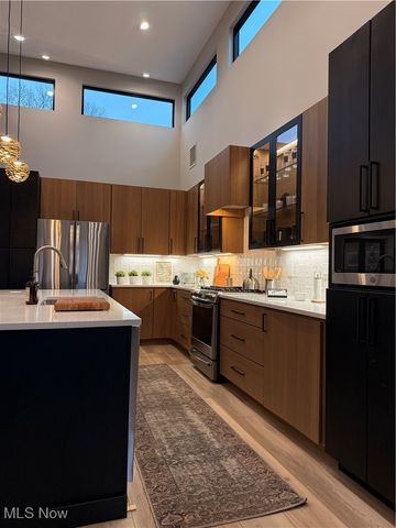 9041 Riverwood Drive, North Ridgeville, OH 44039