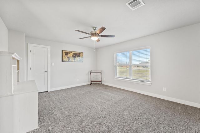 1700 Twin Oaks Circle, Brenham, TX 77833