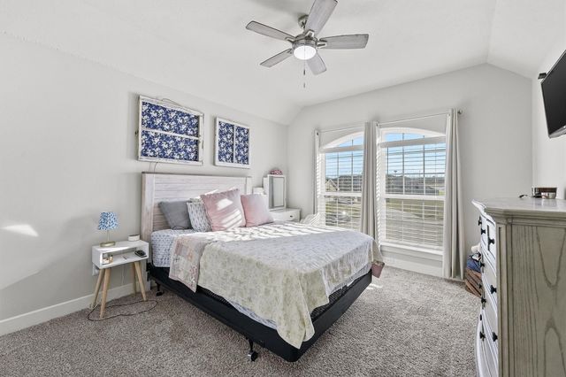 1700 Twin Oaks Circle, Brenham, TX 77833