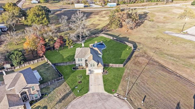 1700 Twin Oaks Circle, Brenham, TX 77833