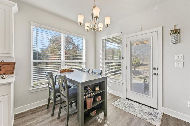 1700 Twin Oaks Circle, Brenham, TX 77833