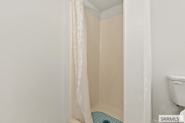 970 E 800 N, Shelley, ID 83274