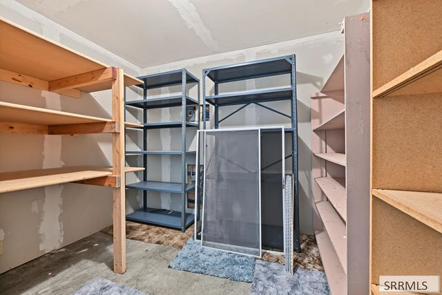 970 E 800 N, Shelley, ID 83274