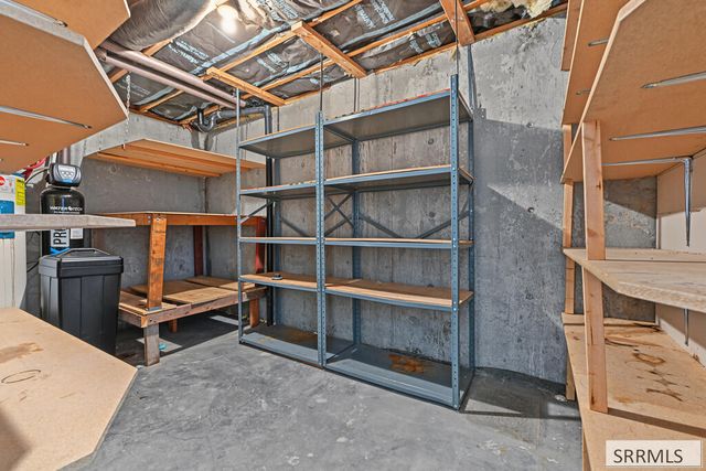 970 E 800 N, Shelley, ID 83274