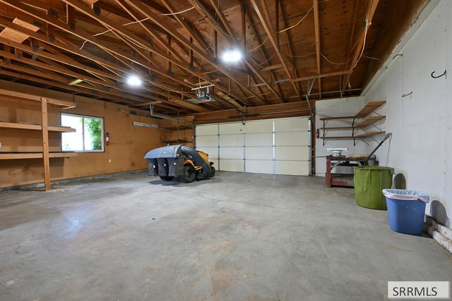 970 E 800 N, Shelley, ID 83274