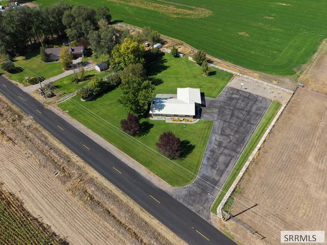 970 E 800 N, Shelley, ID 83274