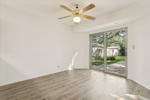 14206 EMERALD HILL DR, San Antonio, TX 78231