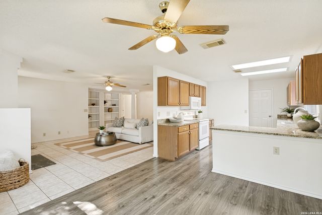 14206 EMERALD HILL DR, San Antonio, TX 78231