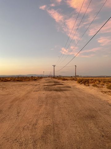 W Vic Avenue C5 35 Stw Street, Lancaster, CA 93536